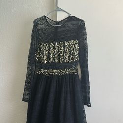 Black lace dress