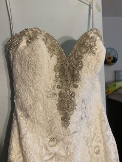 Wedding dress Thumbnail