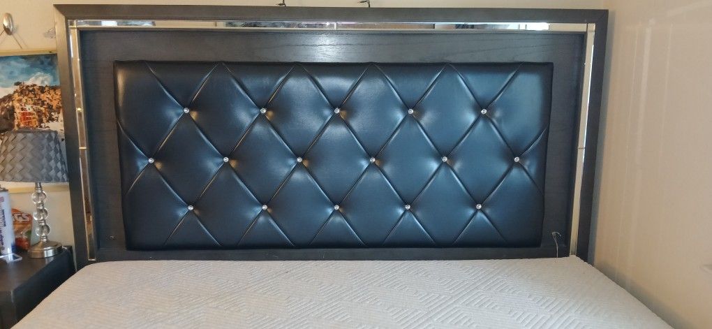 King Size Bed W/Frame