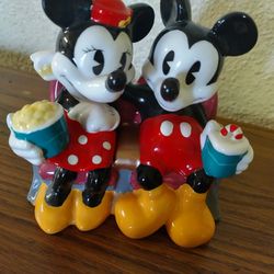 Vintage Disney’s Mickey Mouse & Minnie Mouse Ceramic “ At The Movies “ Figurine