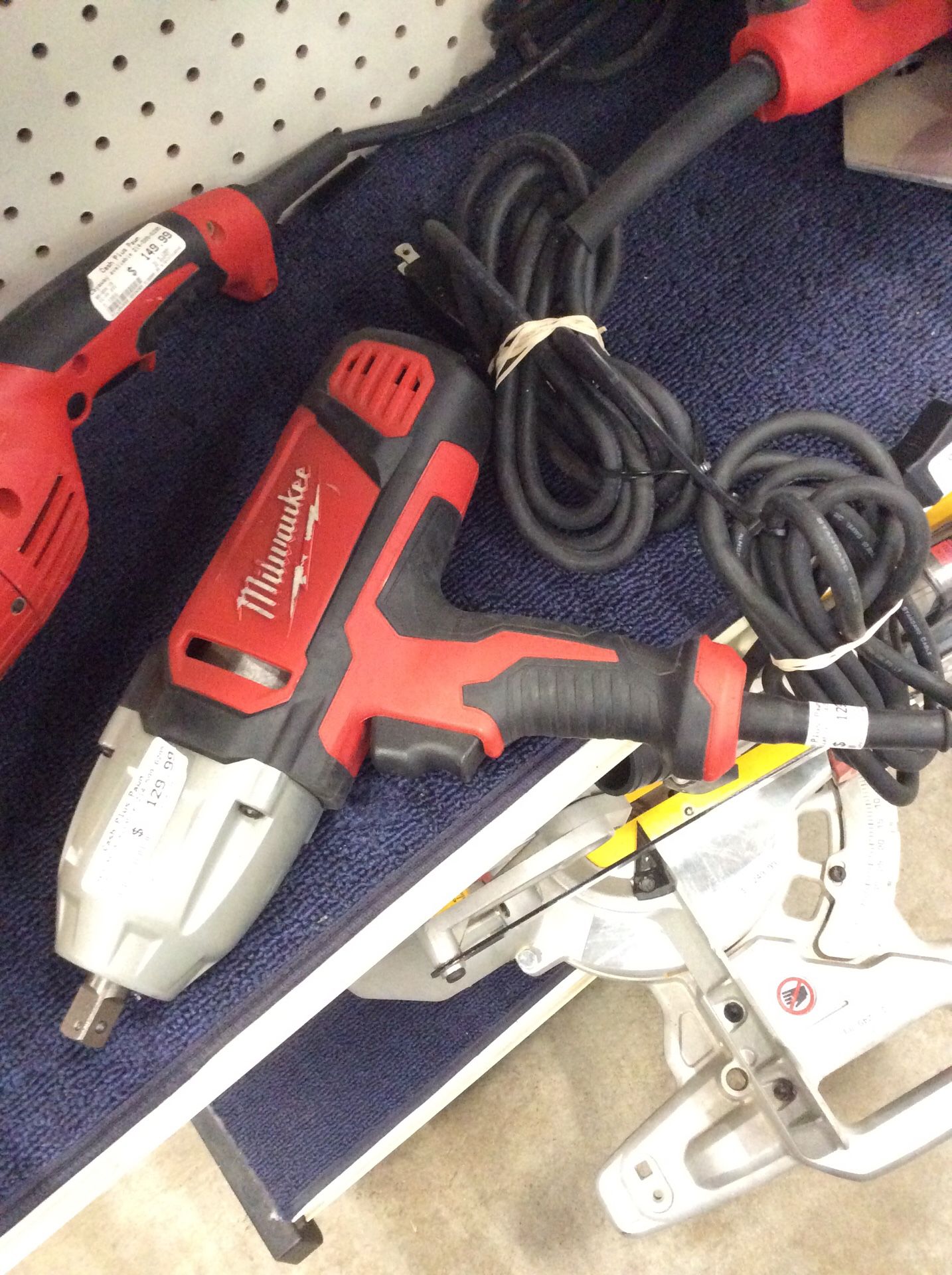 Milwaukee electric impact wrench
