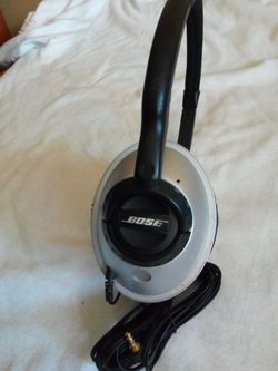 BOSE ACOUSTIC NOISE CANCELLING HEADPHONES SILVER BLACK
