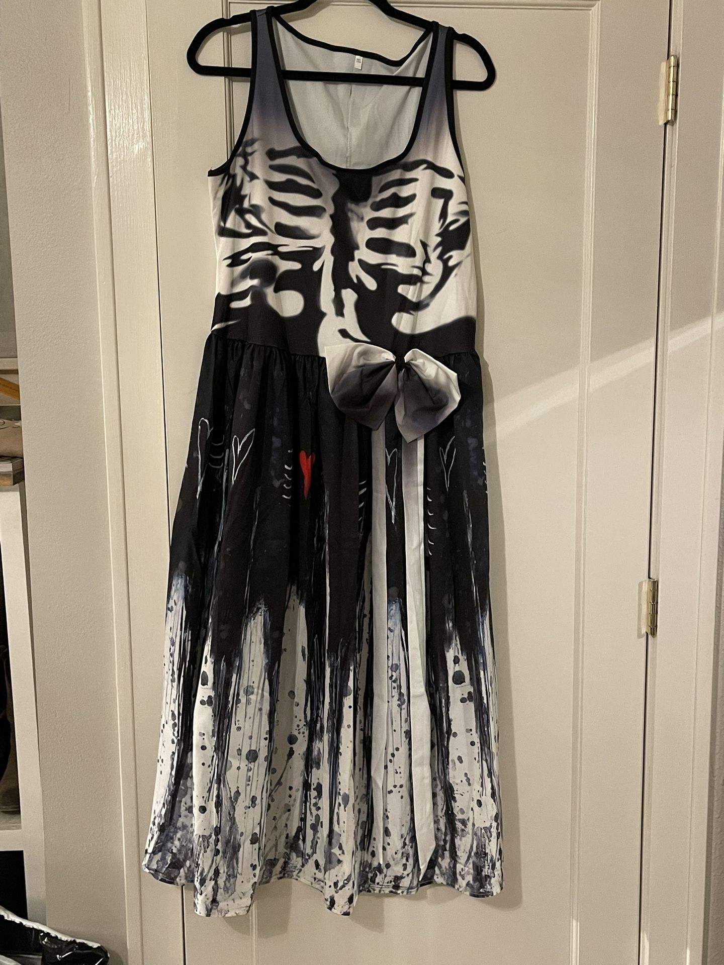 Halloween Costume/Dress & Cape