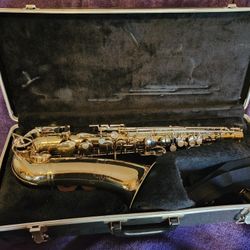 Previously Loved Buescher Aristocrat Alto Saxophone 
