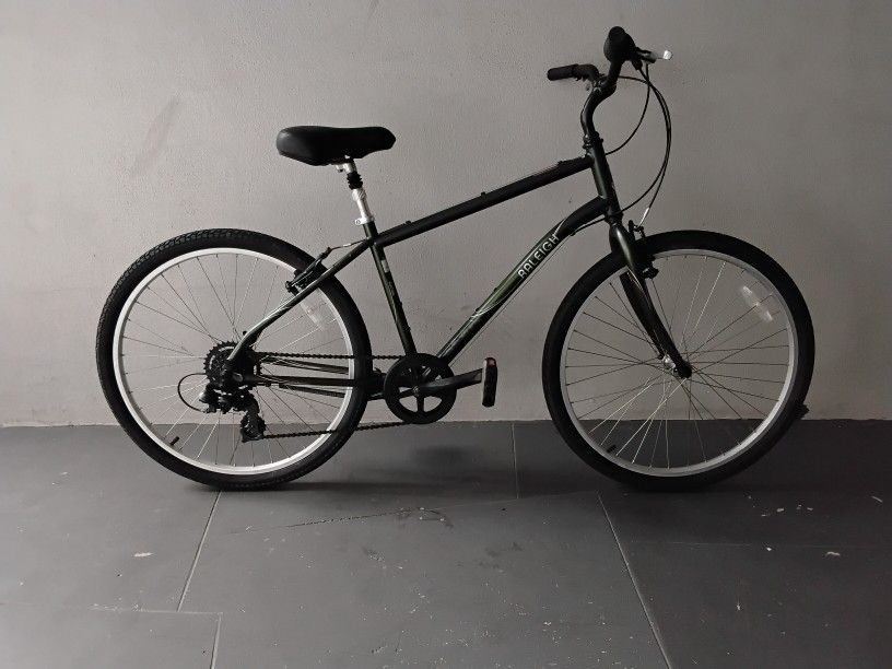 BICYCLE RALEIGH 7 SPEED SIZE 26 BRAND NEW