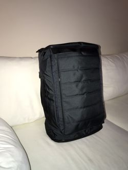 Assert duffel lululemon hot sale