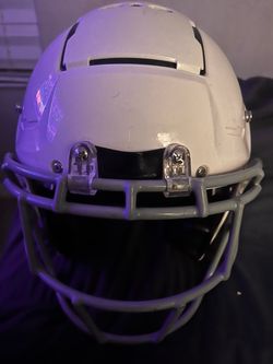 Schutt f7