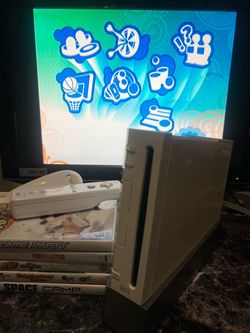 Nintendo Wii System Console And Cables White with Games