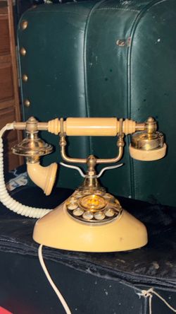Rotary phone collector