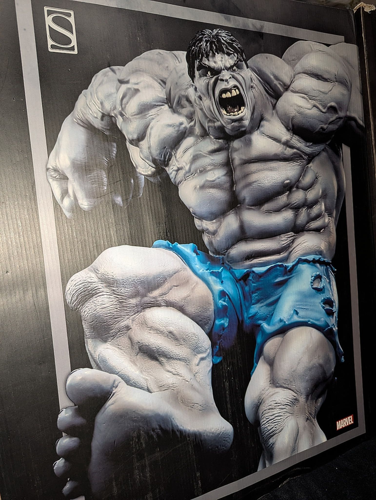 Sideshow Grey Hulk Statue