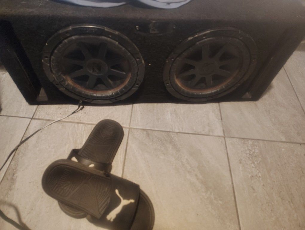 10$ Kickers With Ported Box