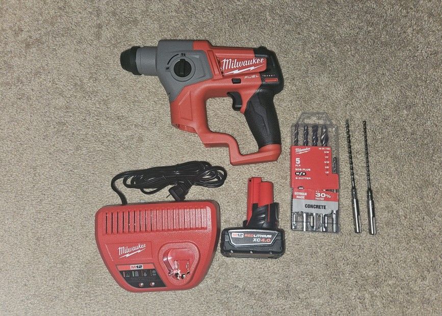 Milwaukee M12 FUEL SDS Plus Rotary Hammery w/ Red Lithium XC4.0 Battery - OPEN BOX *NEVER USED*