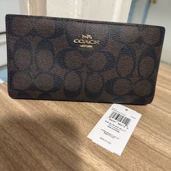 COACH - Slim Zip Wallet