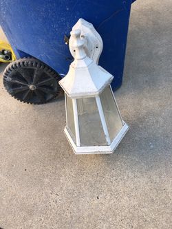 Outdoor lantern