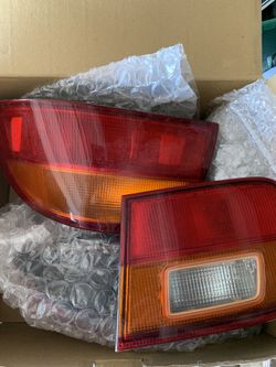 92-95 2DR/4DR coupe/sedan Honda Civic Tail lights