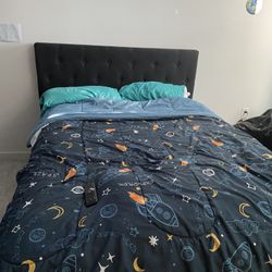 Full Size Bed With mattress 