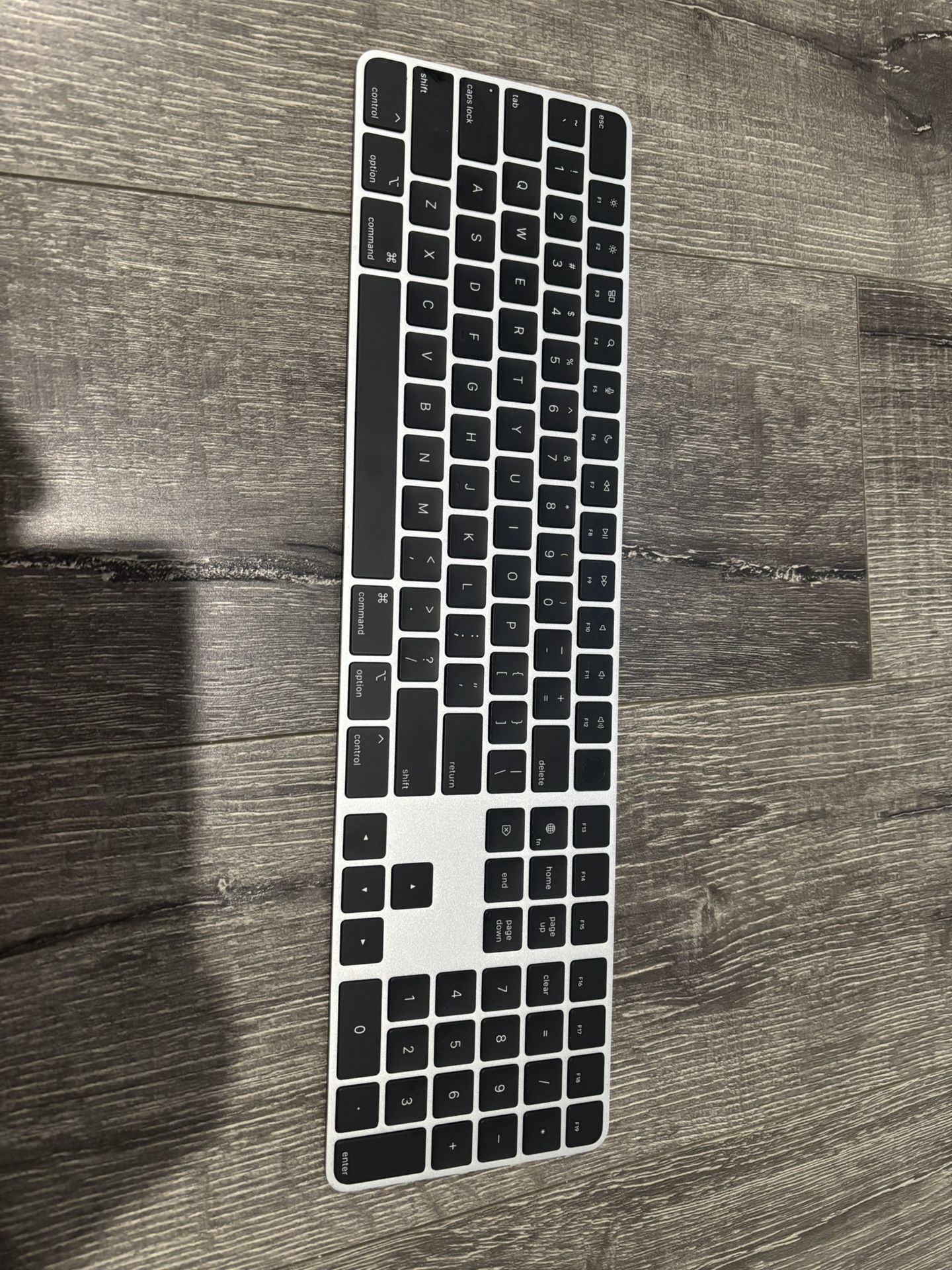 Apple Wireless Keyboard