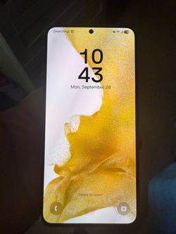 Samsung Galaxy S22 Smartphone