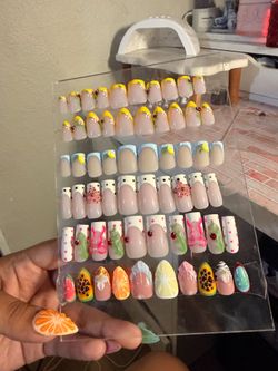 Press on nails