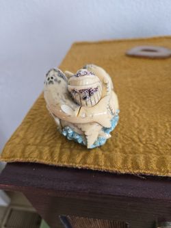 Beautiful  Ivory Chinese  Trinket  Holder