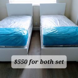 $550 For Both Set Of Twin Beds With Mattress And Boxspring Brand New Free Delivery 