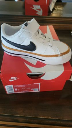 Nike court legacy