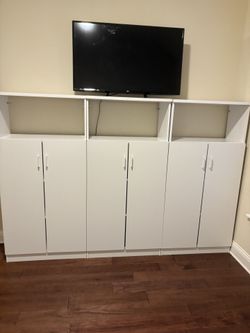 3 storage cabinets / TV Stand