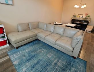 Free Sectional sofa