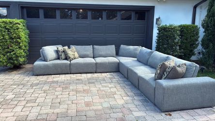 Sectional/Modular Sofa Rooms to go Laney Park Gray 7 Pieces DELIVERY AVAILABLE