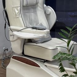 pedicure spa chair like new excellent condition 