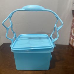 Tupperware 