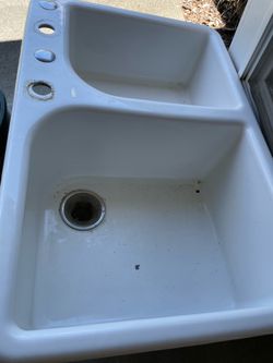 Cast iron porcelain sink