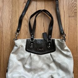 Coach Shoulder Bag White and brown 