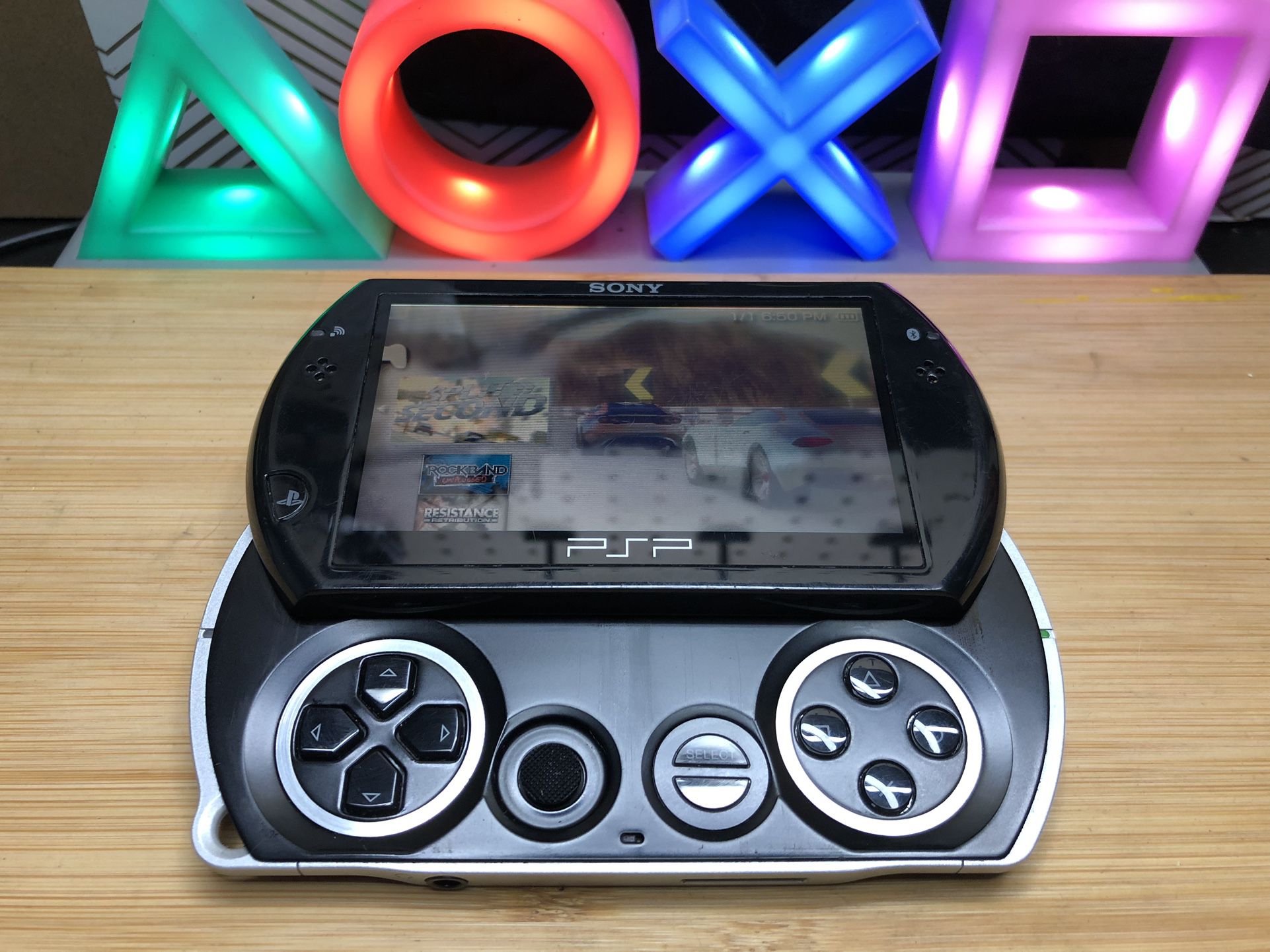 Sony PlayStation Portable Go 