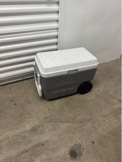 2 USED Coleman ice chests