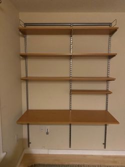 Elfa 4-shelves and desk wall-mounted system