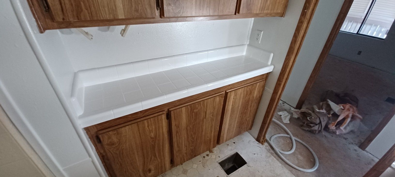 Tile Countertops Refinishing