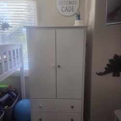 Kids Wardrobe Dresser