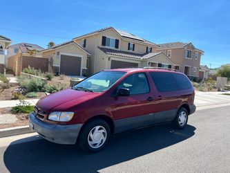 1999 Toyota Sienna