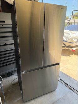 Refrigerator NEW counter depth