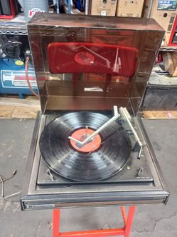 Glenburn vintage record player