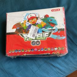 Limited Edition Pokémon Monster Ball 12 Piece Set Moncolle Figure