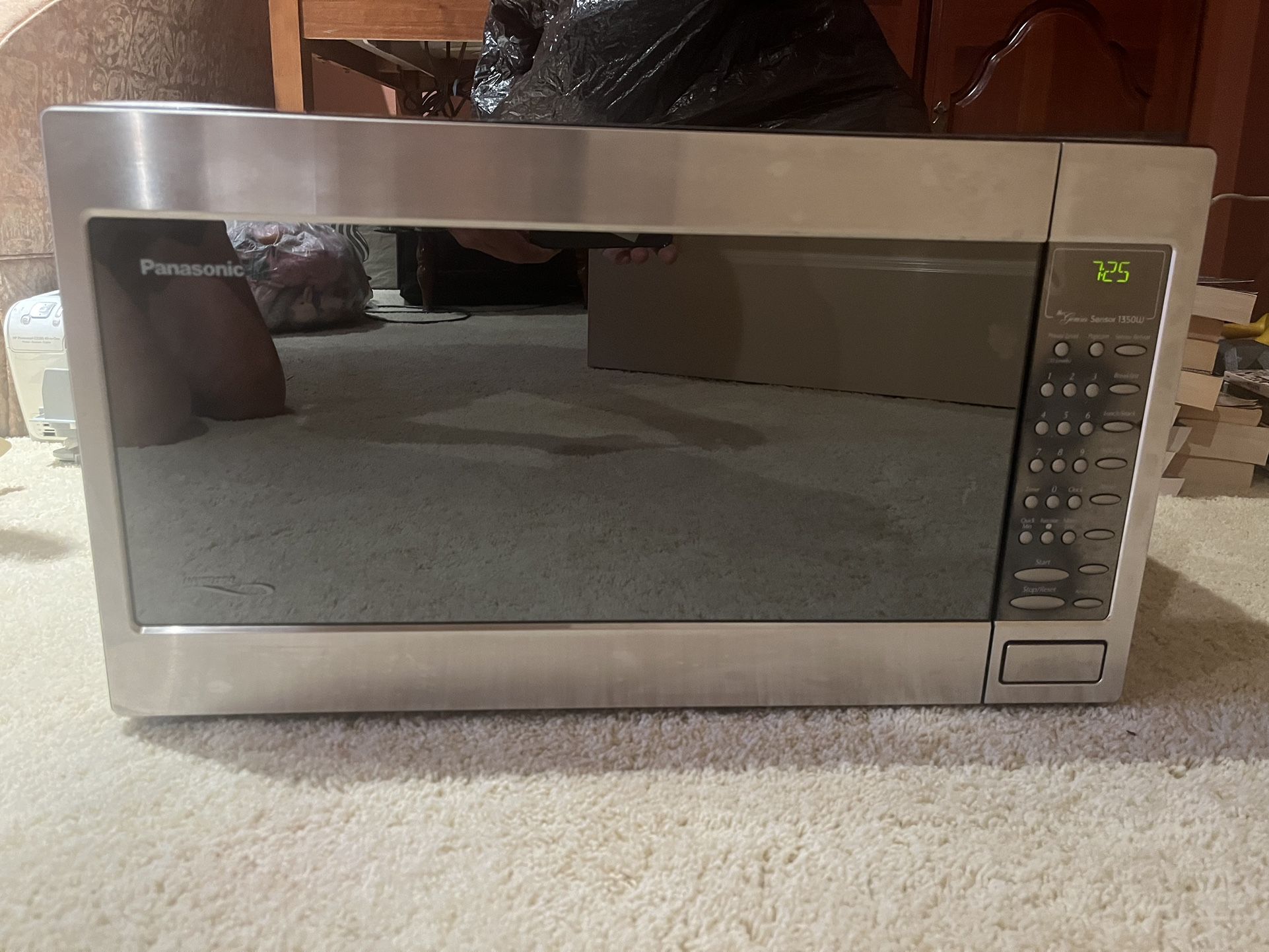Microwave-Stainless Steel, 2.2 Cu Ft, 1350 Watt