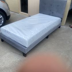 Cama Twin Con Colchon Incluido $299