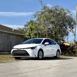 2024 Toyota Corolla LE