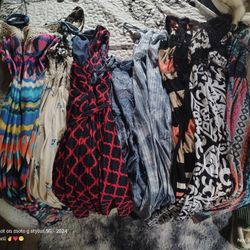 8 Dresses Size Small