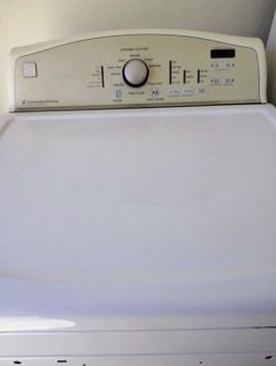 Whirlpool Refrigerator/Kenmore Gas Dryer