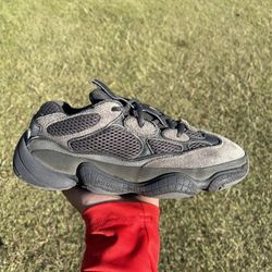 Adidas Yeezy Boost 500 Men’s Size 7 Utility Black F36640