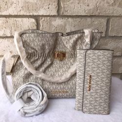 Michael Kors Purse And Wallet 