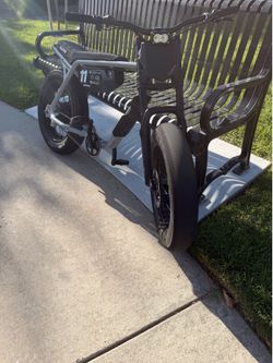 Super 73 z Miami